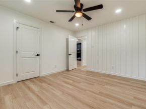 5323  Blaney Way , Dallas Texas 75227