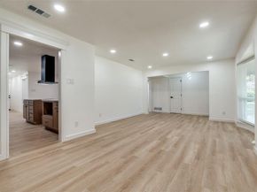 5323  Blaney Way , Dallas Texas 75227