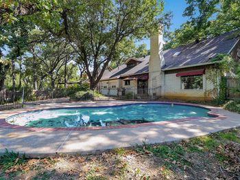 3604  Lynnwood Drive 
