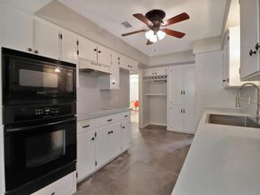 3604  Lynnwood Drive , Arlington Texas 76013