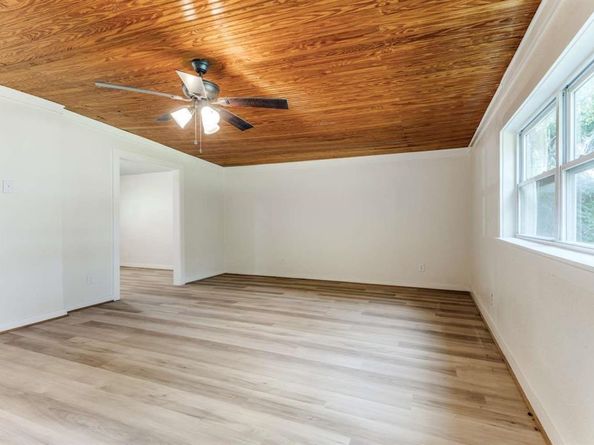 2810  Dogwood Park Drive , Richland Hills Texas 76118