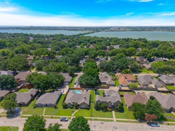 3210  Suzanne Drive , Rowlett Texas 75088