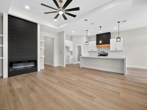 1117  fort worth  , Grand Prairie Texas 75050