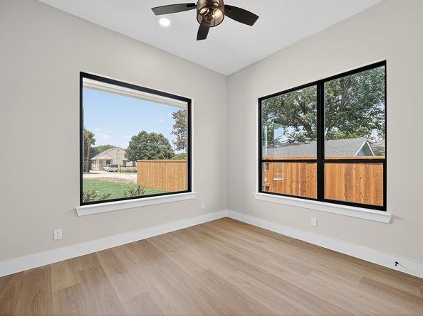 1117  fort worth  , Grand Prairie Texas 75050