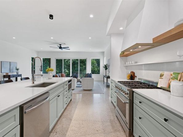 1611  Nancy  , River Oaks Texas 76114