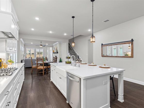 1723  Ellington Drive , Celina Texas 75009