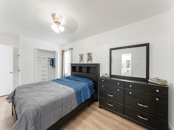 3245  Myra Lane , Farmers Branch Texas 75234
