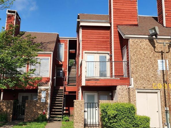 9813  Walnut Street  201, Dallas Texas 75243