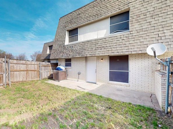 1772  Belshire Court , Fort Worth Texas 76140
