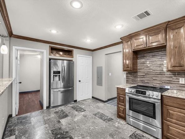 1520  Barcus Circle , Fort Worth Texas 76134