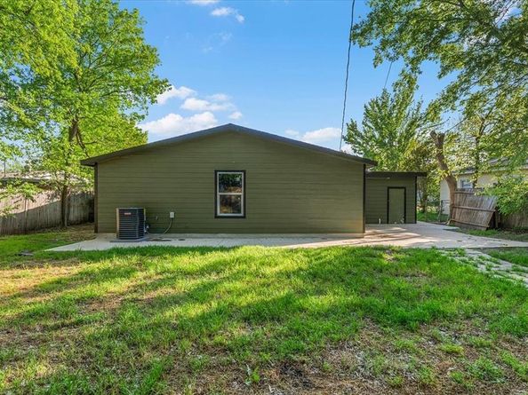 1520  Barcus Circle , Fort Worth Texas 76134