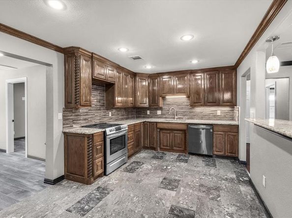 1520  Barcus Circle , Fort Worth Texas 76134