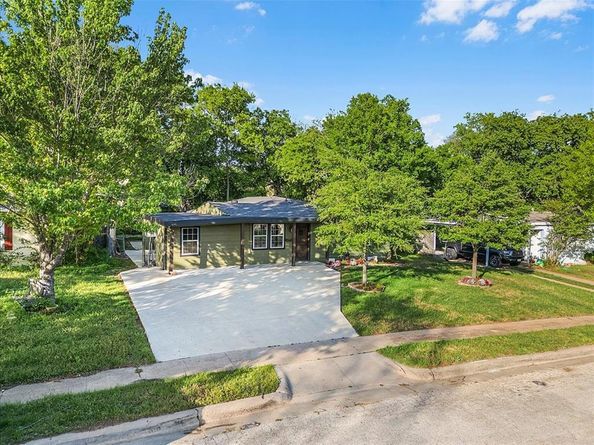 1520  Barcus Circle , Fort Worth Texas 76134