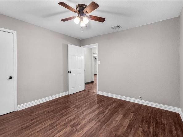 1520  Barcus Circle , Fort Worth Texas 76134