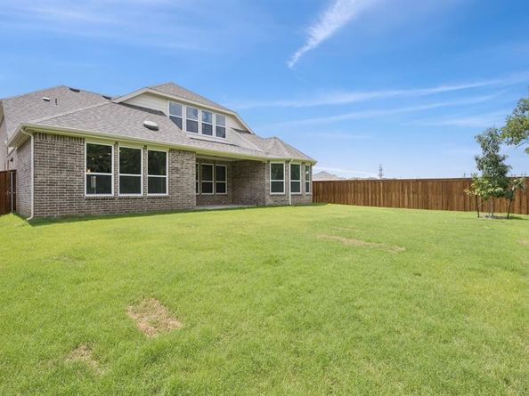 2704  Creekdale Drive , Celina Texas 75009