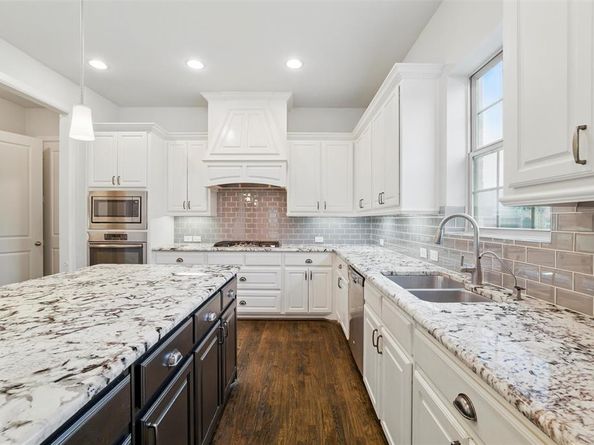 2533  Lady Amide Lane , Lewisville Texas 75056