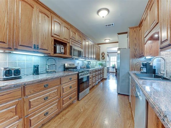 4402  Running Brook Drive , Rowlett Texas 75088