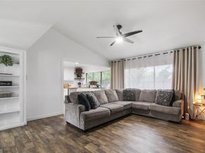 917  Park East Circle , Garland Texas 75043