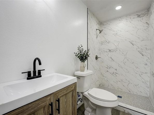 1601  Elizabeth Drive , Garland Texas 75042