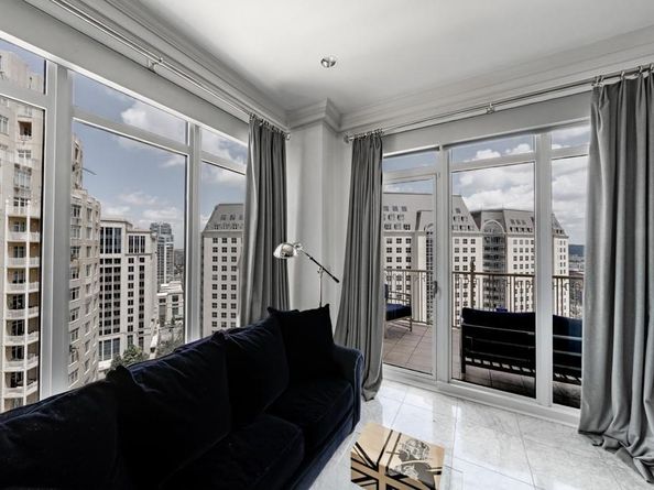 2525 N Pearl Street  1704, Dallas Texas 75201
