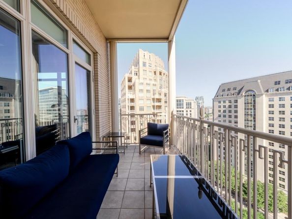 2525 N Pearl Street  1704, Dallas Texas 75201