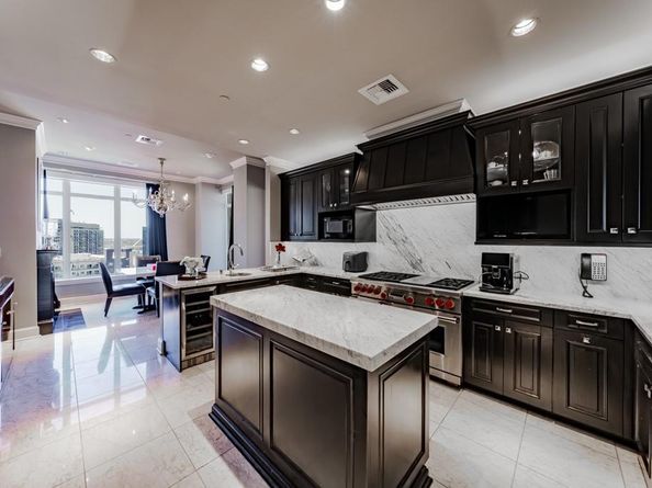 2525 N Pearl Street  1704, Dallas Texas 75201