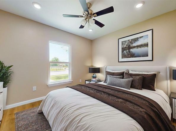 3201  Lakeland Street , Fort Worth Texas 76111