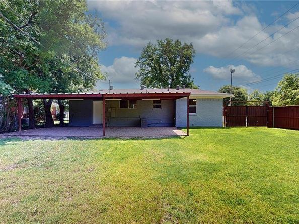 3201  Lakeland Street , Fort Worth Texas 76111