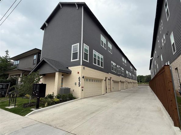 629 N Tyler Street , Dallas Texas 75208