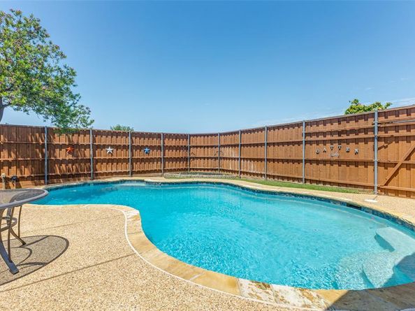 1729  Sheffield Drive , Garland Texas 75040
