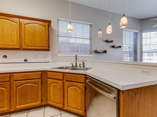 1729  Sheffield Drive , Garland Texas 75040