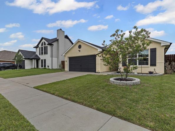 2104  Shane Avenue , Fort Worth Texas 76134