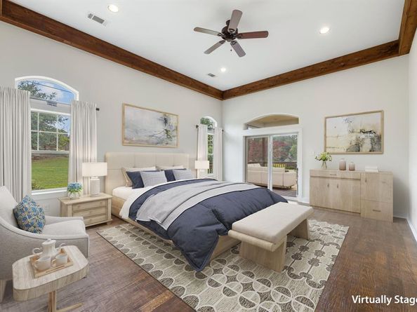 734  Monssen Parkway , Dallas Texas 75224