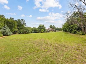 734  Monssen Parkway , Dallas Texas 75224