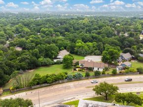 734  Monssen Parkway , Dallas Texas 75224