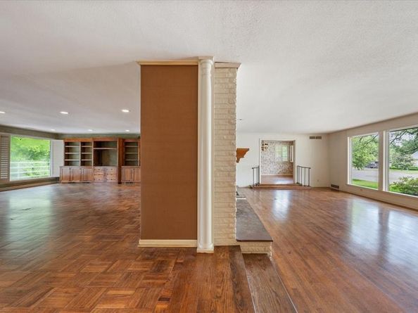 2900  Simondale Drive , Fort Worth Texas 76109