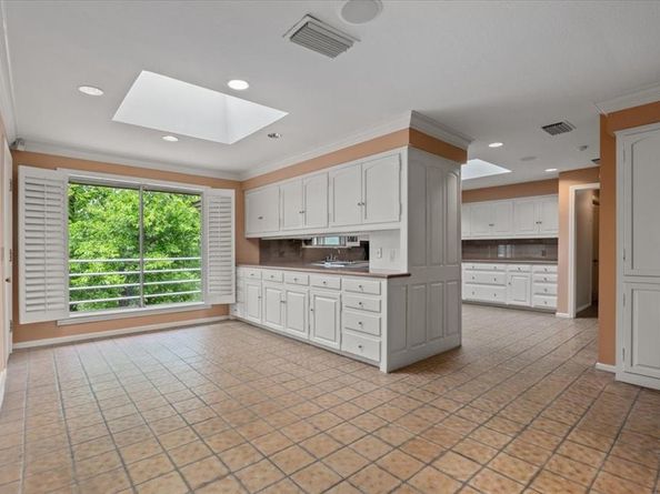 2900  Simondale Drive , Fort Worth Texas 76109