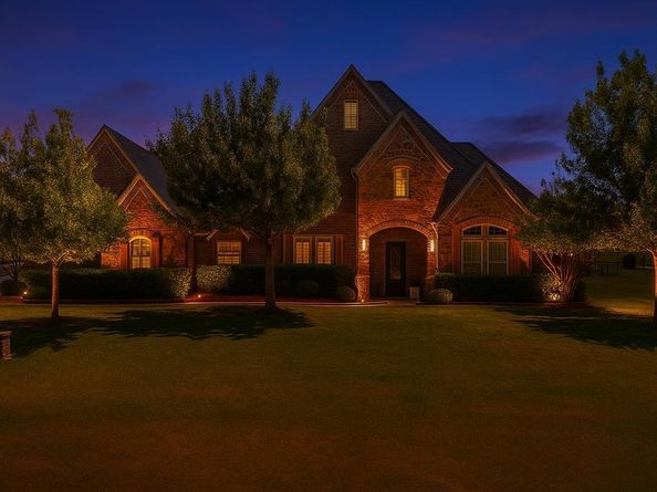12046  Erin Lane , Fort Worth Texas 76179