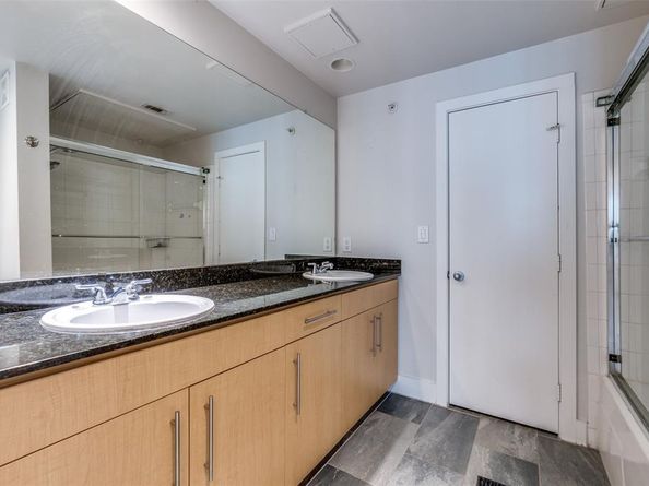 4414  Cedar Springs Road  209, Dallas Texas 75219