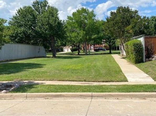 5316  Lake Mead Trail , Fort Worth Texas 76137