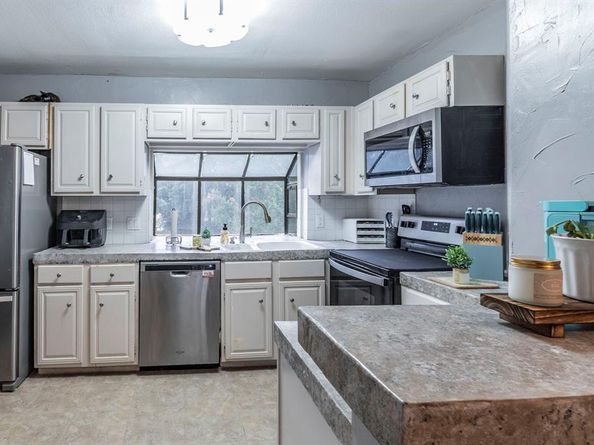 4516  Forestgate Drive , Arlington Texas 76017