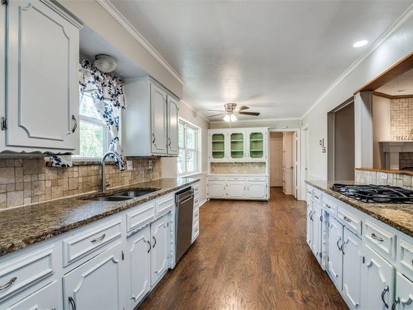 1601  Lexington Drive , Garland Texas 75041
