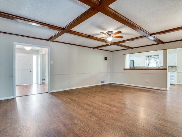 1601  Lexington Drive , Garland Texas 75041