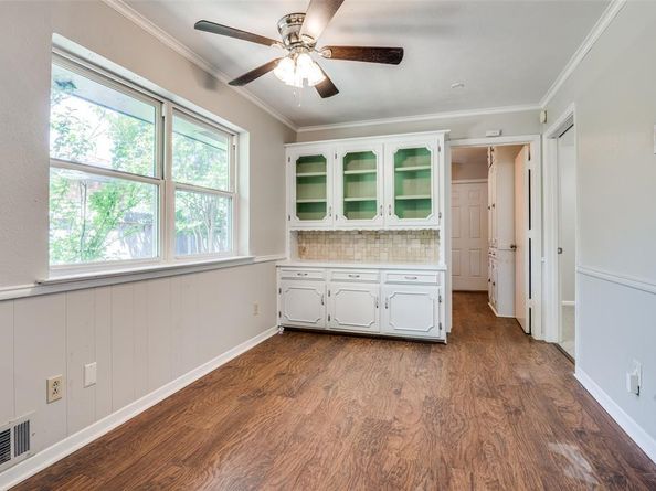 1601  Lexington Drive , Garland Texas 75041