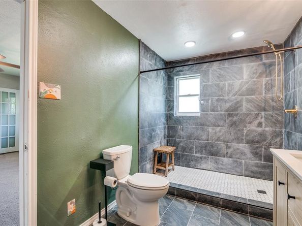 1601  Lexington Drive , Garland Texas 75041