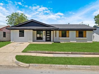 3323  Pacesetter Drive 