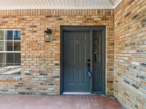 5325  Bent Tree Forest Drive  1102, Dallas Texas 75248