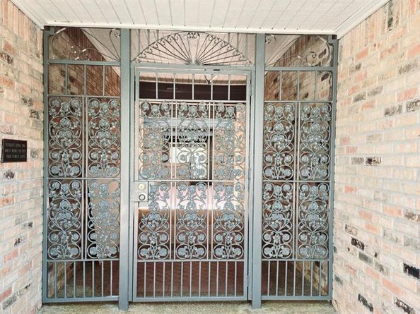 5325  Bent Tree Forest Drive  1102, Dallas Texas 75248