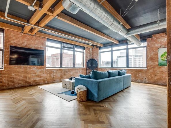 509  Elm Street  504, Dallas Texas 75202