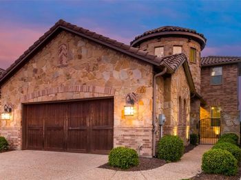 10021  Lakeside Drive 
